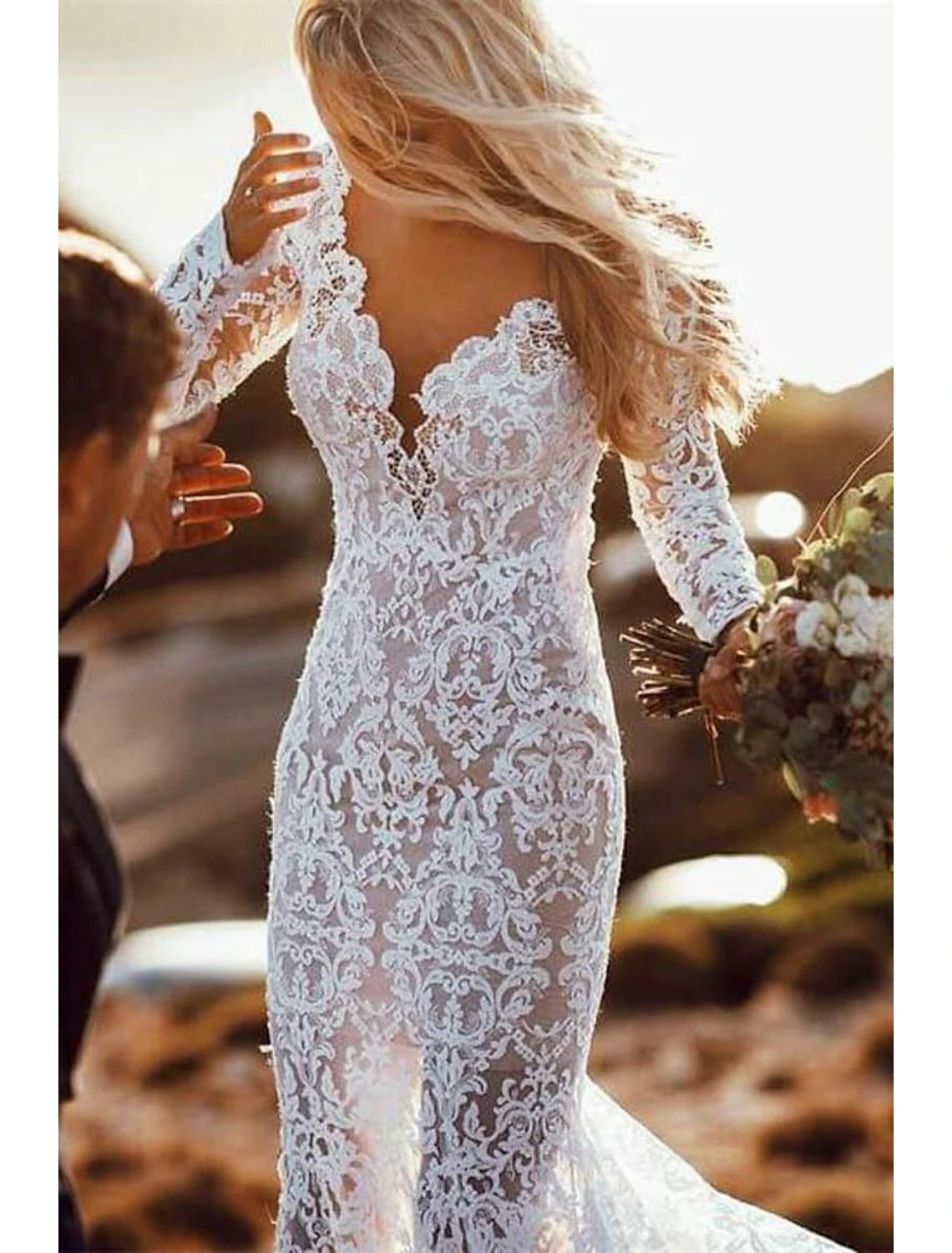 Price Reduction Beach Open Back Boho Wedding Dresses Mermaid / Trumpet V Neck Long Sleeve Court Train Lace Bridal Gowns With Appliques Price Reduction Beach Open Back Boho Wedding Dresses Mermaid / Trumpet V Neck Long Sleeve Court Train Lace Bridal Gowns With Appliques