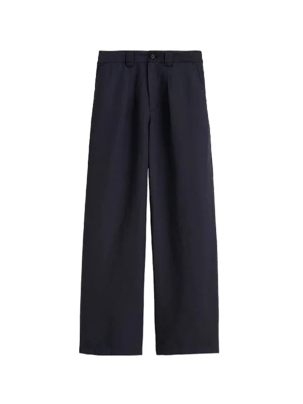 Price Reduction Women's Madeline Pleat Twill Trouser In Washed Black