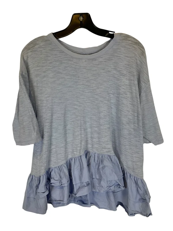 Top Short Sleeve By Akemi And Kin In Blue, Size: Xxs